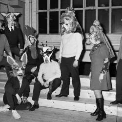 Reynaertspel 1973, hoofdacteurs met dierenmaskers