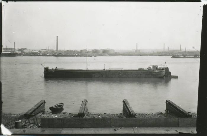 Scheepswerf Maes (6): boot op Schelde