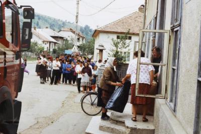 Sint-Niklase hulpkonvooi Magura Ilvei (Roemenië), april 2004