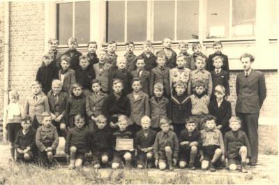 Klasfoto Gemeenteschool Waasmunster 1946