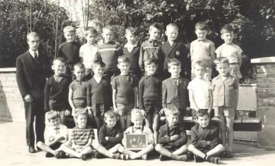 Klasfoto Gemeensteschool Waasmunster 1963-64 