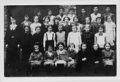 Klasfoto Romanie Beirens meisjes 1936 - 1937