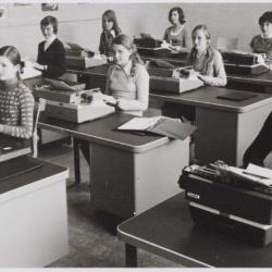 Dactyloles anno 1976