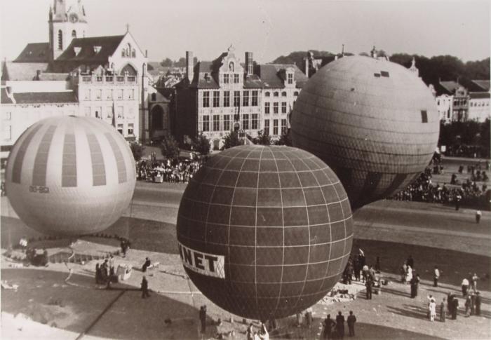 Eerste ballonmeeting tijdens de Vredefeesten, 1948